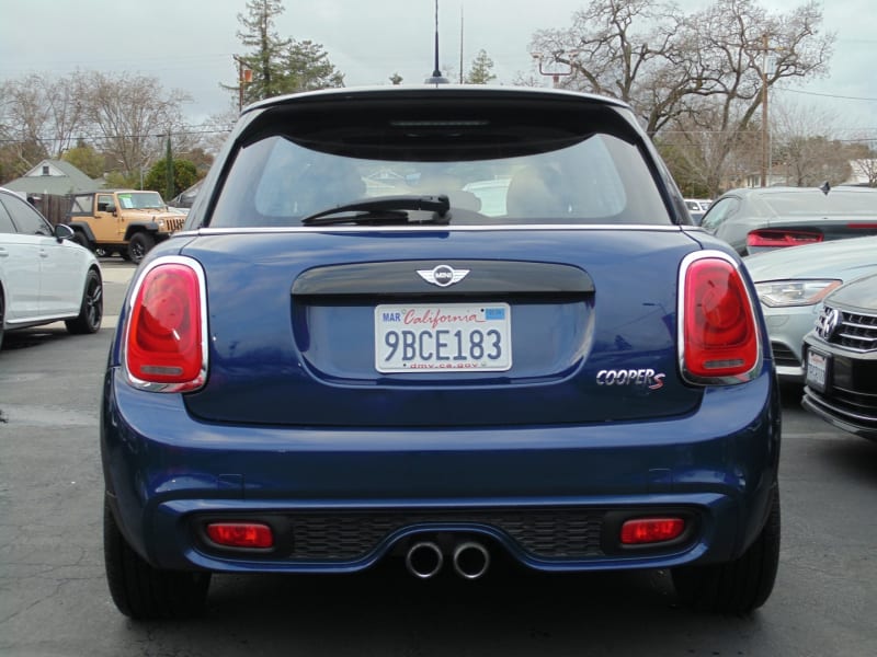 Mini Cooper S Hardtop 4 Door 2015 price $11,665