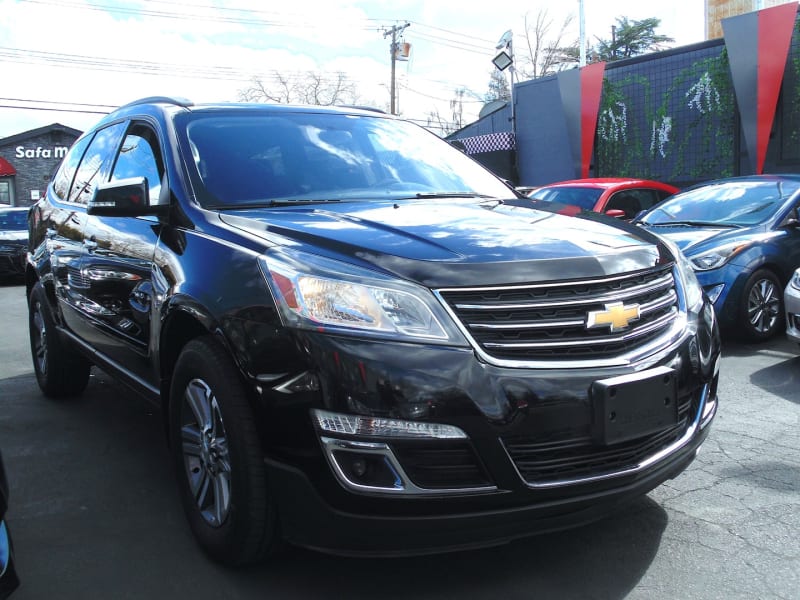 Chevrolet Traverse AWD 4dr LT w/2LT 2017 price $12,985