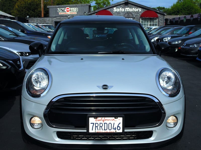 Mini Cooper Hardtop 2016 price $8,750