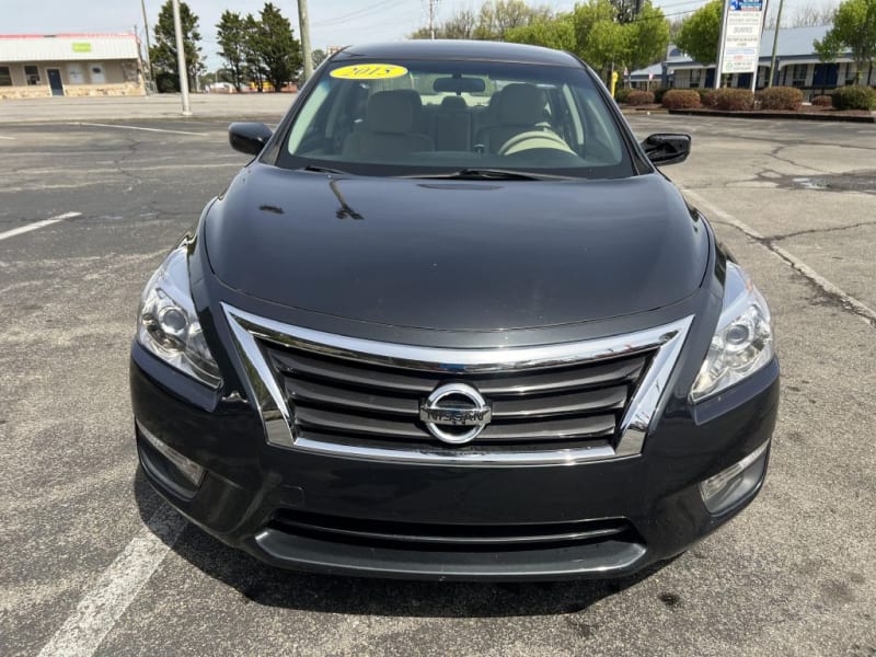 Nissan Altima 2015 price $8,995