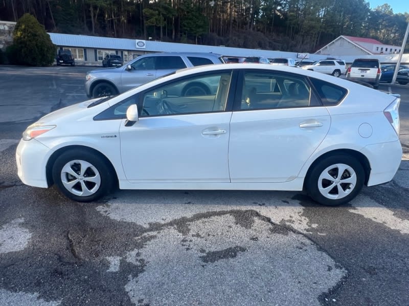 Toyota Prius 2013 price $12,200