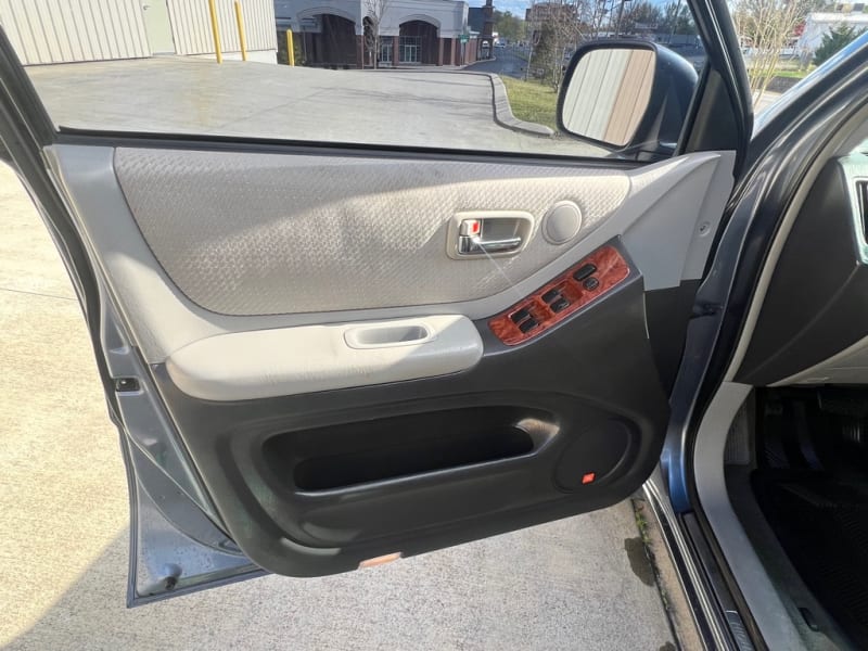 Toyota Highlander 2006 price $6,995