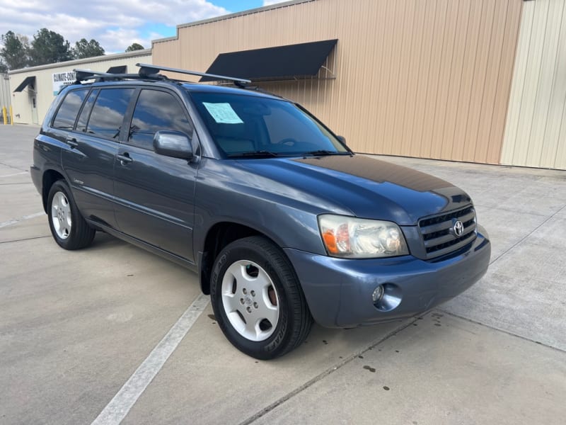 Toyota Highlander 2006 price $6,995