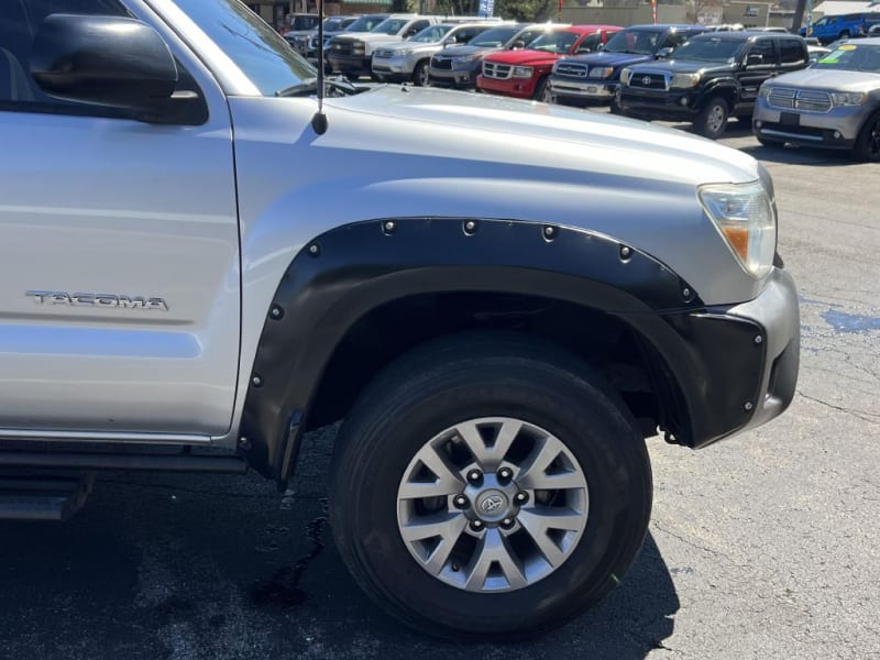 Toyota Tacoma 2012 price $15,900