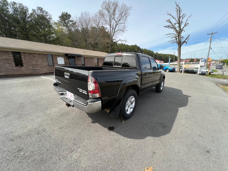 Toyota Tacoma 2011 price $14,900