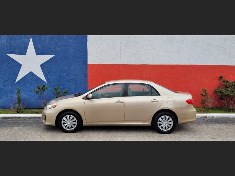 Toyota Corolla 2011 price $8,000