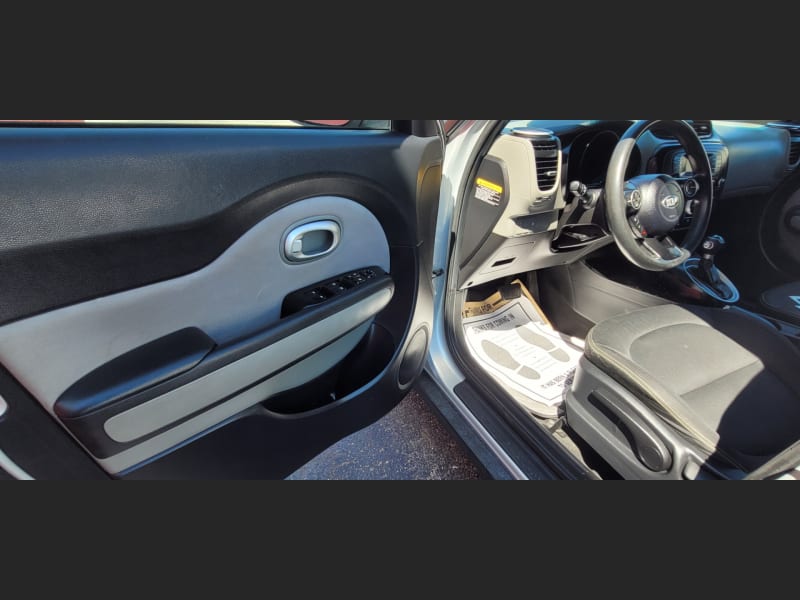 Kia Soul 2015 price $5,200