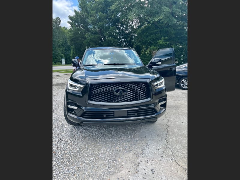 Infiniti QX80 2018 price Call for Pricing.