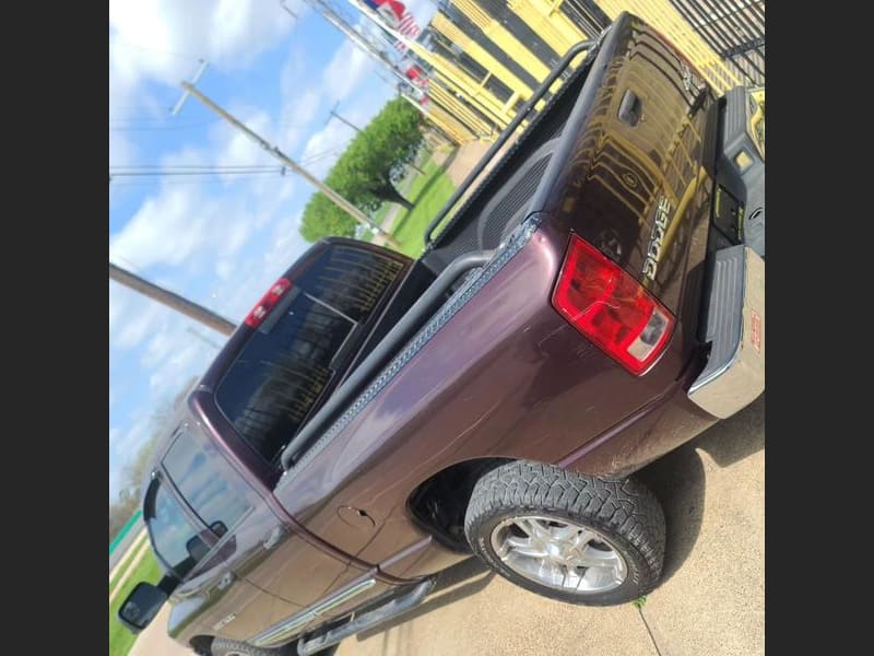 DODGE RAM 1500 2004 price $2,000 Down