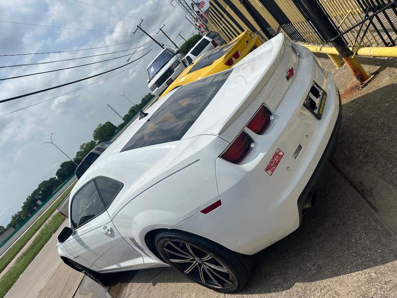 CHEVROLET CAMARO 2011 price $2,500 Down