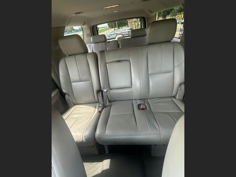 CHEVROLET SUBURBAN 2011 price $3,000 Down