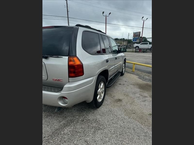 GMC ENVOY 2004 price $1,200 Down