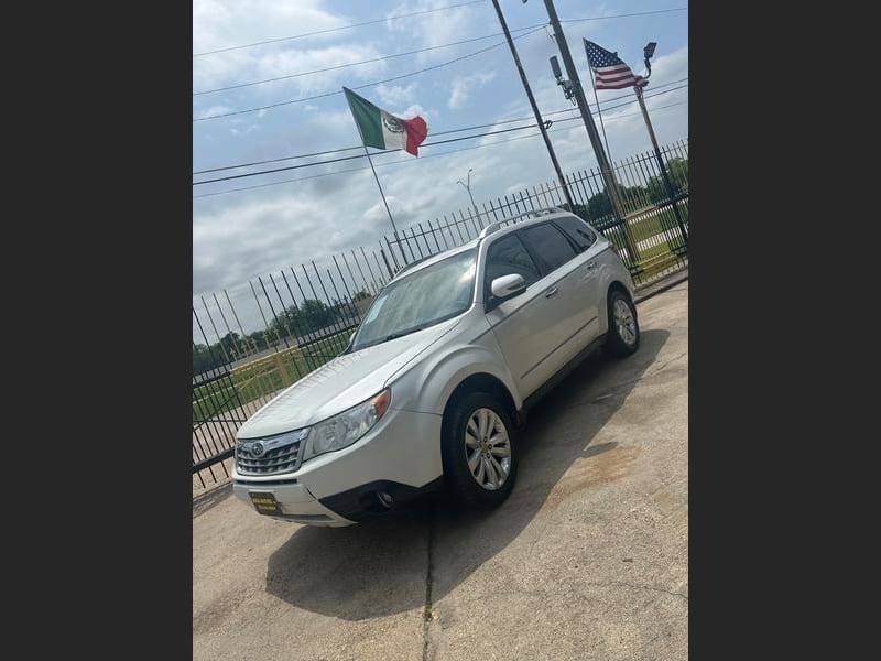 SUBARU FORESTER 2011 price $1,500 Down