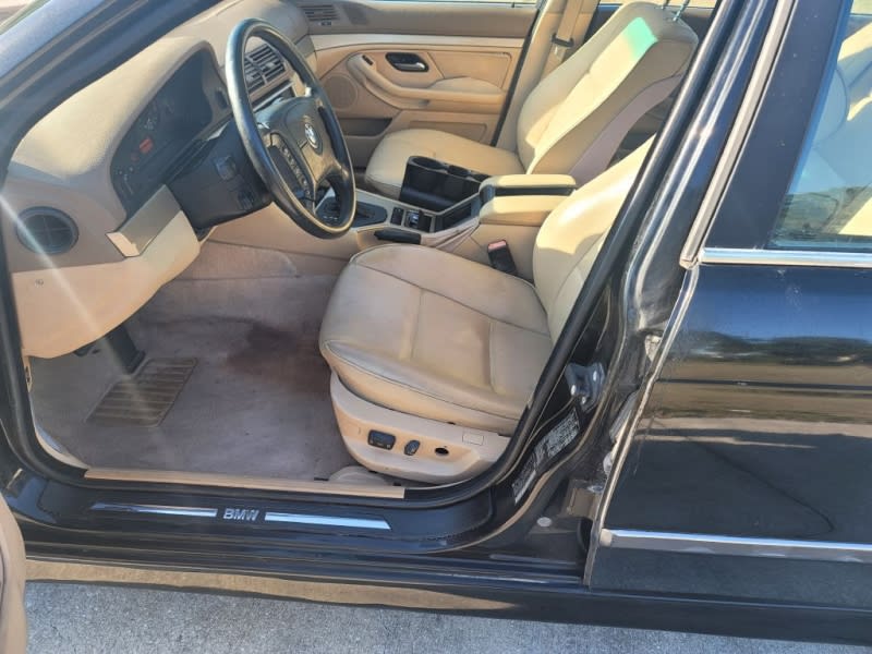 BMW 528 2000 price $2,495