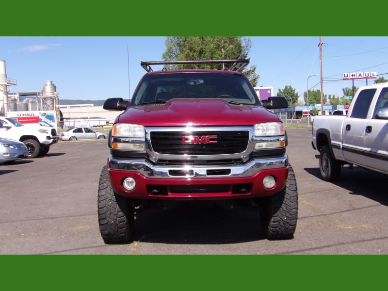 GMC Sierra 2500HD 2004 price $9,500 Cash