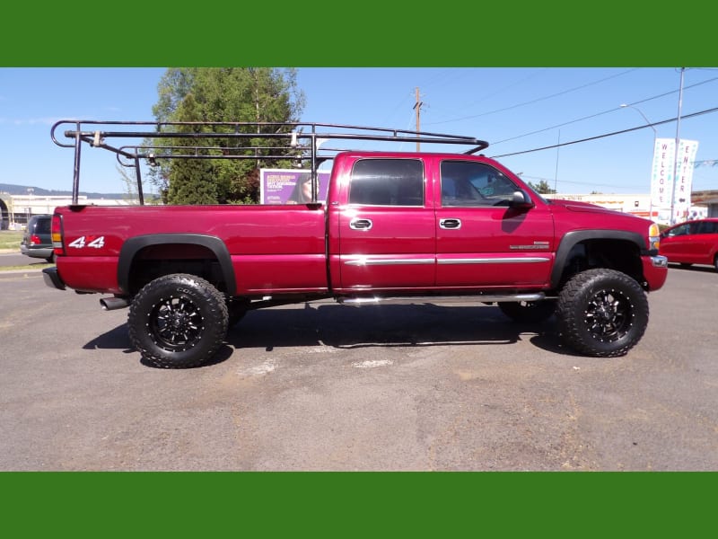 GMC Sierra 2500HD 2004 price $9,500 Cash