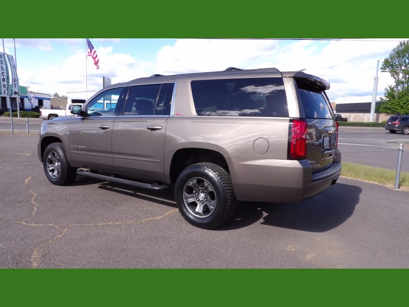 Chevrolet Suburban 2016 price $17,477