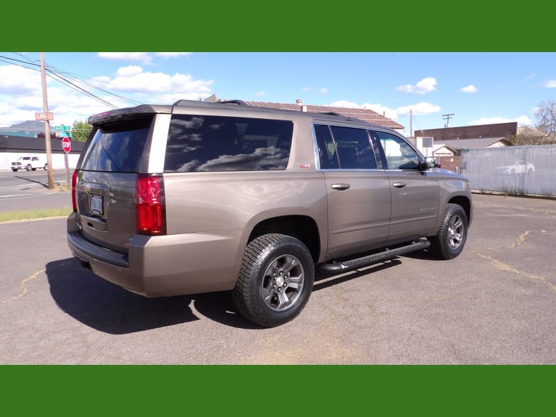 Chevrolet Suburban 2016 price $17,477