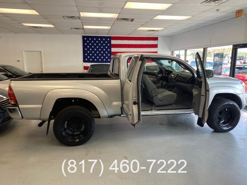 Toyota Tacoma 2008 price $13,650