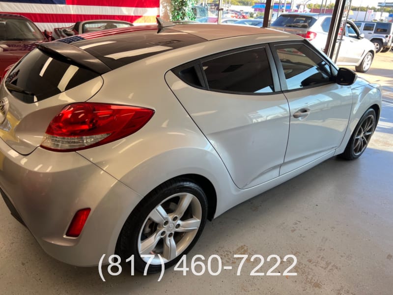 Hyundai Veloster 2015 price $10,998