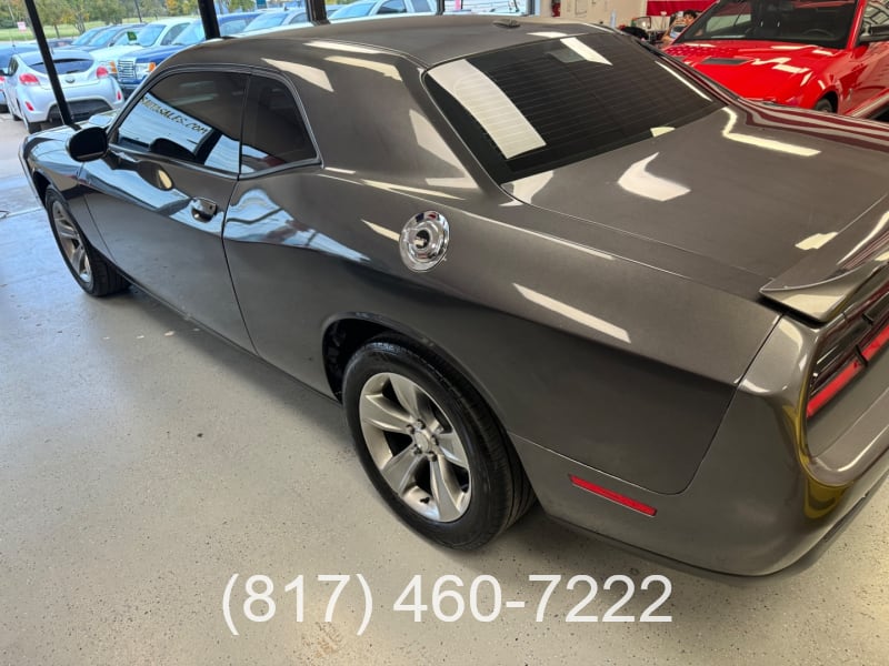 Dodge Challenger 2019 price $15,998