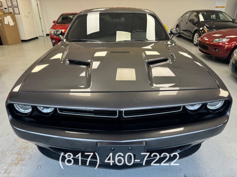 Dodge Challenger 2019 price $15,998