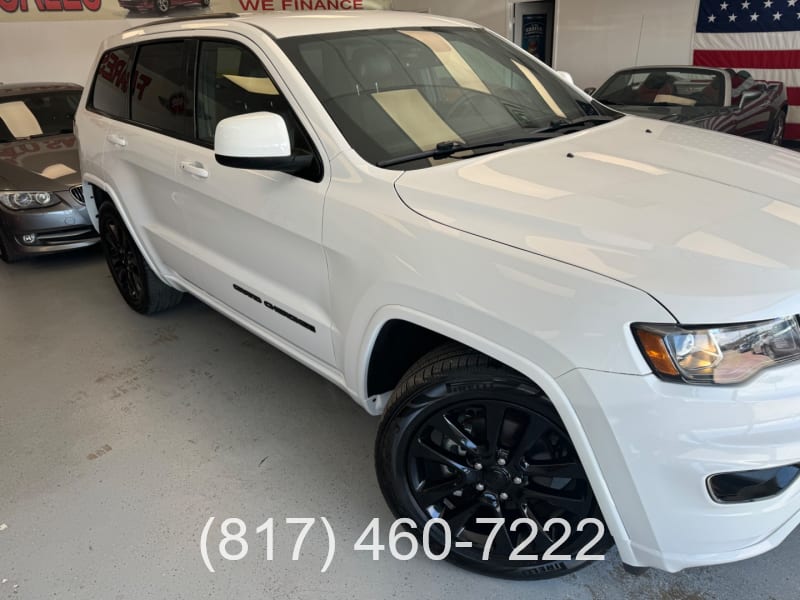 Jeep Grand Cherokee 2017 price $19,998