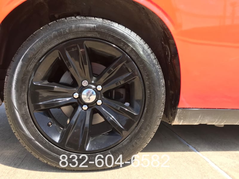 DODGE CHALLENGER 2019 price $17,995