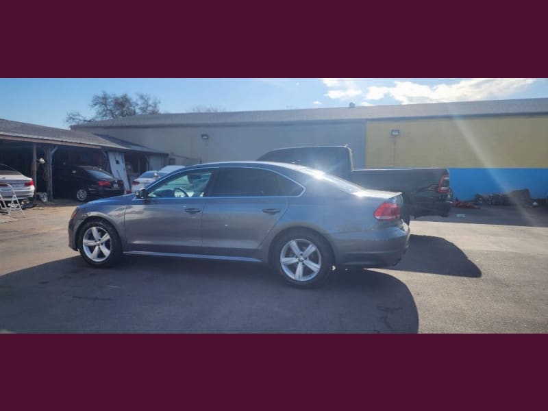 VOLKSWAGEN PASSAT 2012 price $7,475