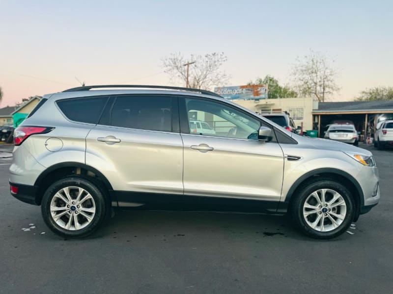 FORD ESCAPE 2018 price $13,475