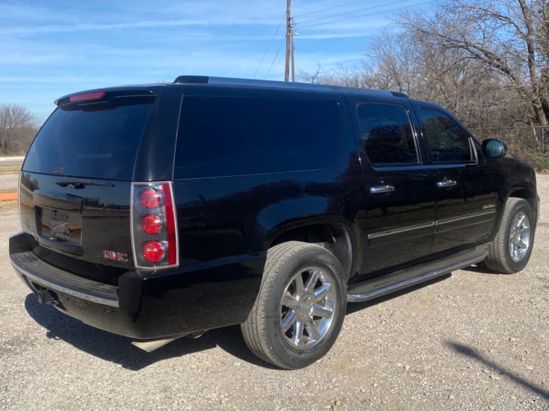 GMC Yukon XL 2011 price $16,997