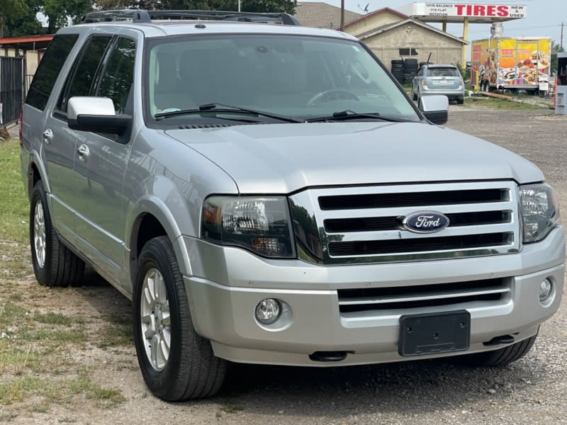 Ford Expedition 2012 price $15,997