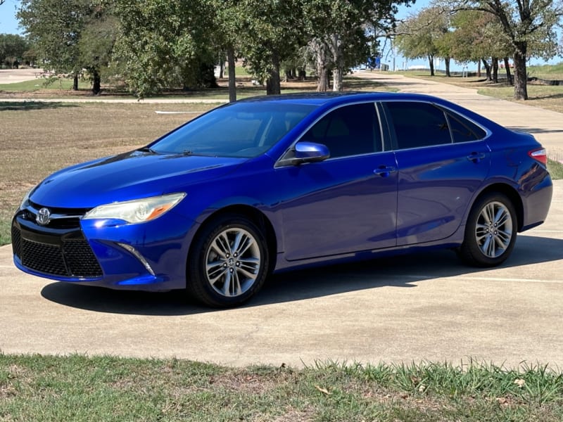 Toyota Camry 2016 price $17,997