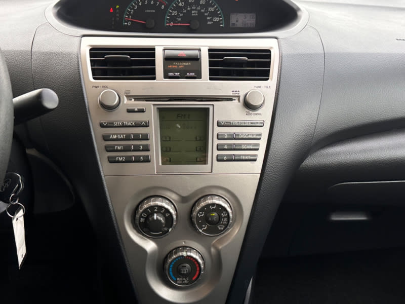 Toyota Yaris 2010 price $11,997