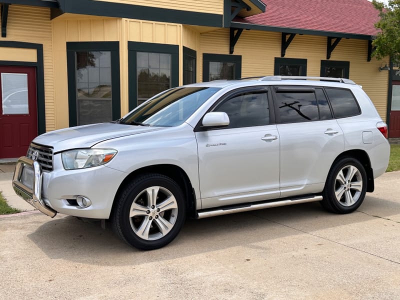 Toyota Highlander 2008 price $15,997