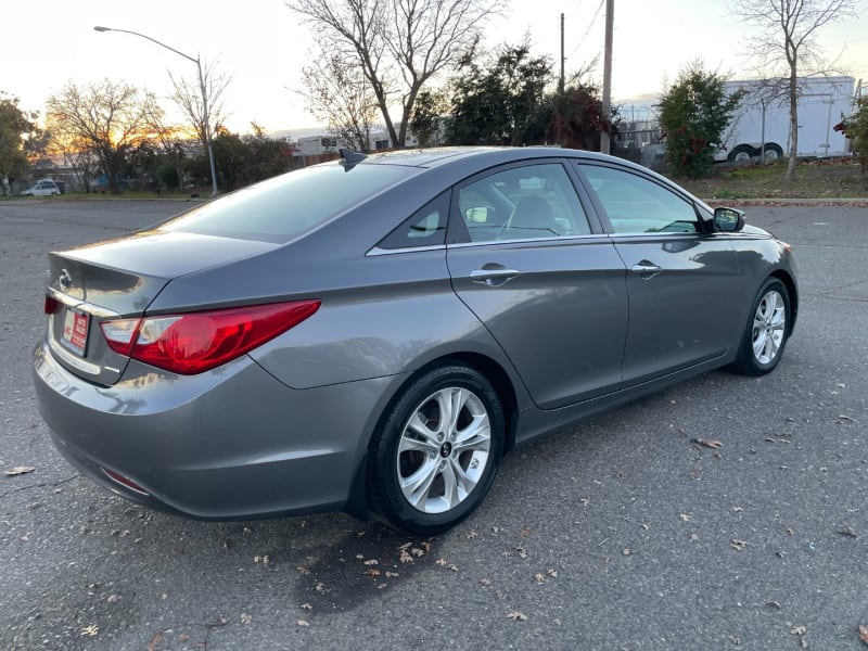 Hyundai Sonata 2012 price $7,350