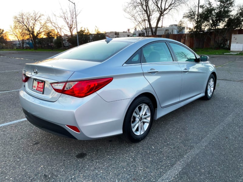 Hyundai Sonata 2014 price $9,000