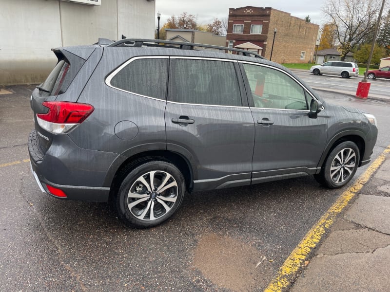 Subaru Forester 2022 price $27,999