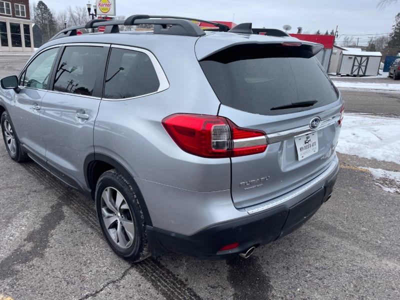 Subaru Ascent 2021 price $27,999