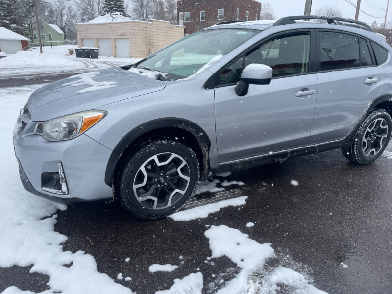 Subaru Crosstrek 2016 price $16,999