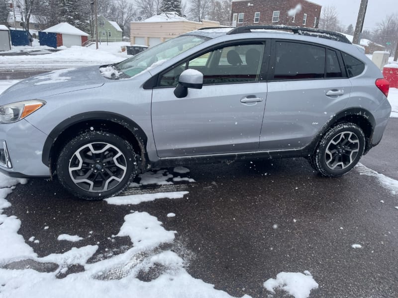 Subaru Crosstrek 2016 price $16,999