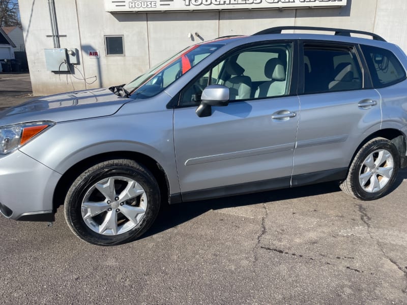 Subaru Forester 2016 price $15,999