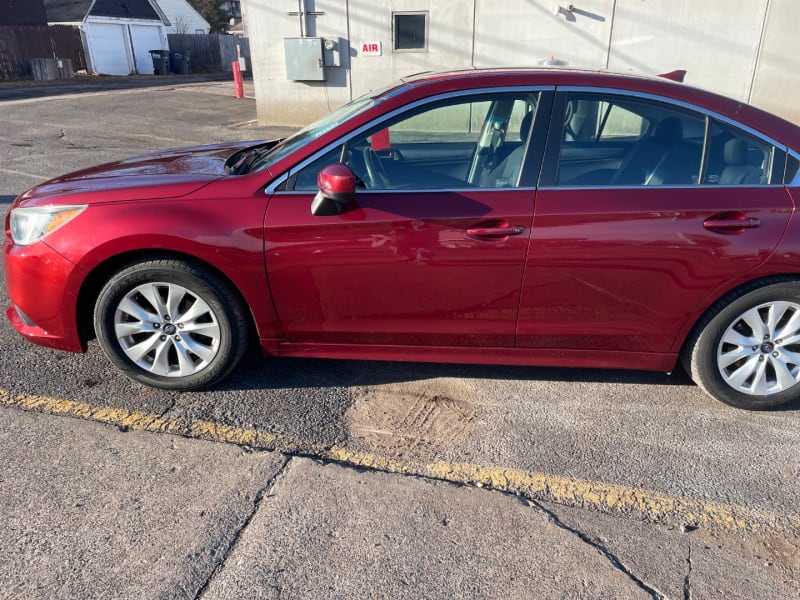 Subaru Legacy 2017 price $14,999