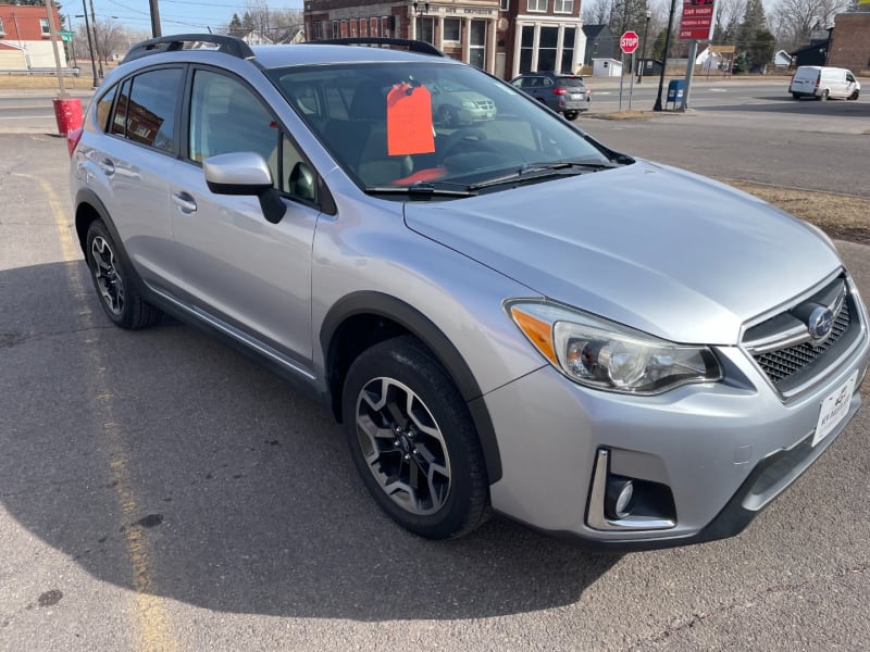 Subaru Crosstrek 2017 price $16,999