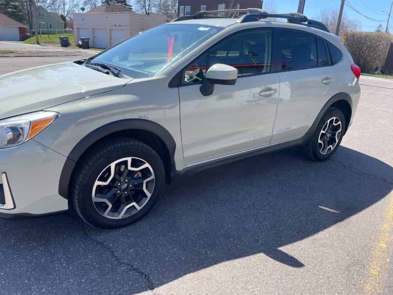 Subaru Crosstrek 2017 price $15,999