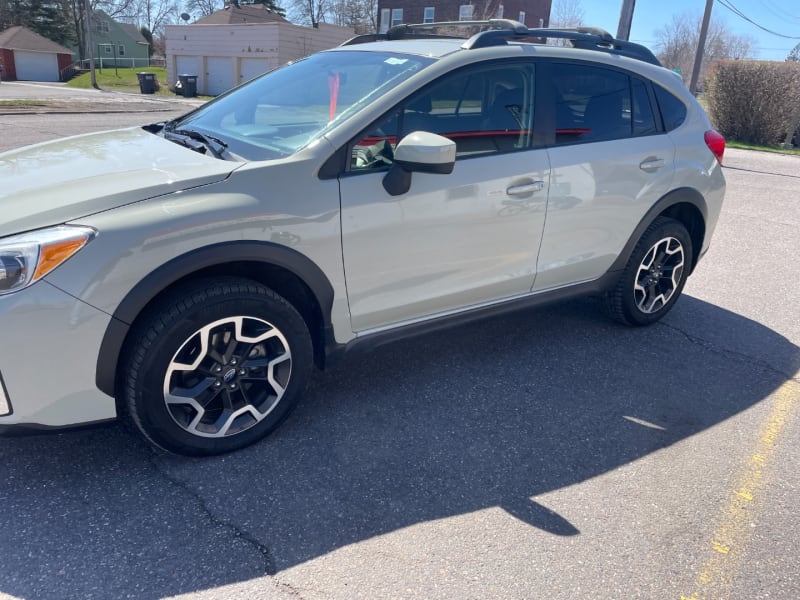 Subaru Crosstrek 2017 price $15,999