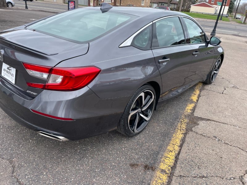 Honda Accord Sedan 2018 price $17,999