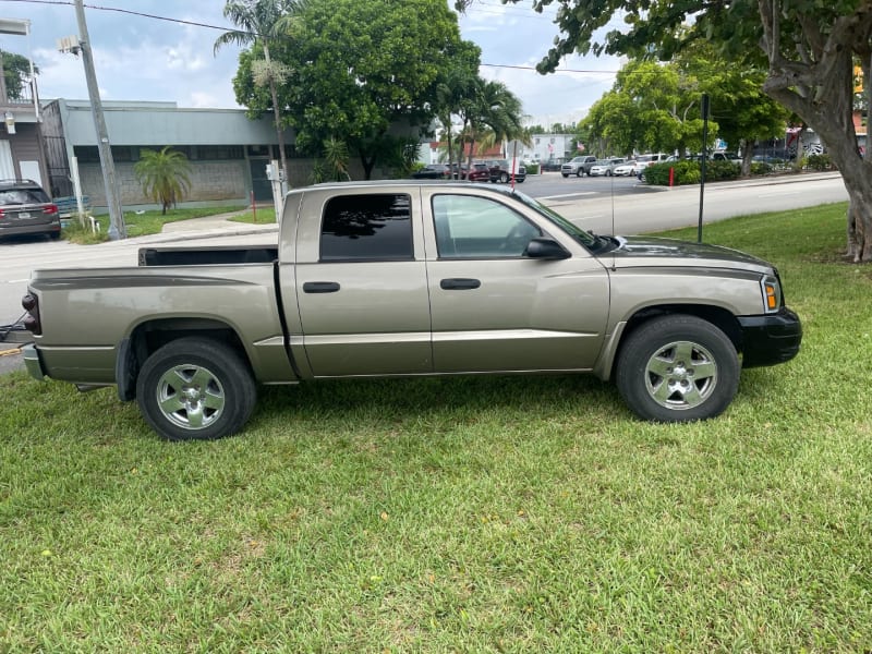 Dodge Dakota 2006 price $1,899