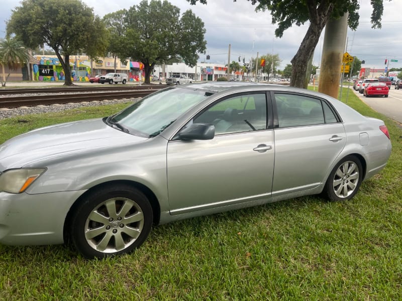 Toyota Avalon 2007 price $1,899