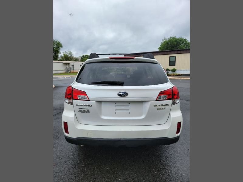 SUBARU OUTBACK 2011 price $8,495